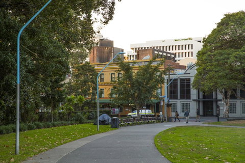 Royal Exhibition Hotel - Stayed 26