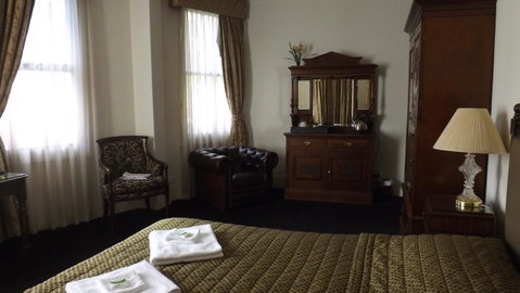 Royal Exhibition Hotel - Stayed 42
