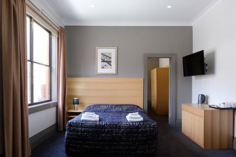 Royal Exhibition Hotel - Stayed 0