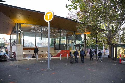 Royal Exhibition Hotel - Stayed 25