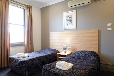 Royal Exhibition Hotel - Stayed 16