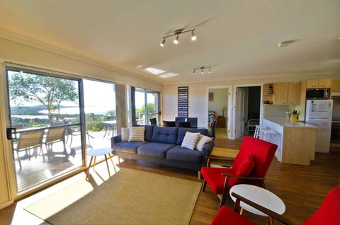 Coastwatch, 26 Comara Terrace - Stayed 4
