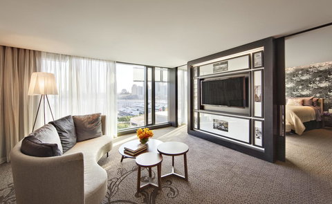 The Darling At The Star - Stayed 20