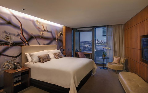 The Darling At The Star - Stayed 21