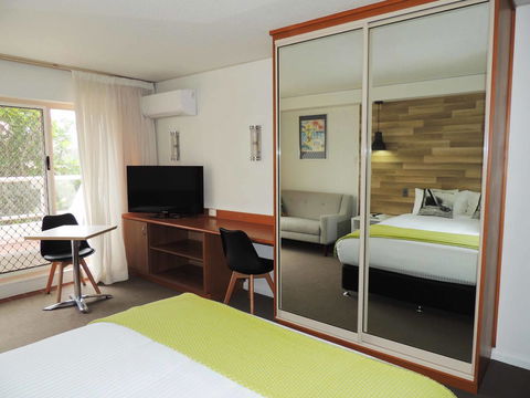 Charlesworth Bay Beach Resort - Stayed 30