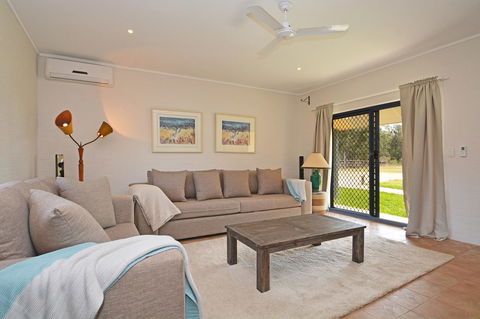 JE Guesthouse, Central To All The Hunter Valley Has To Offer - Stayed 1