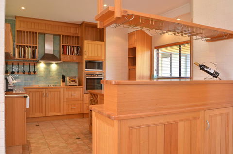 JE Guesthouse, Central To All The Hunter Valley Has To Offer - Stayed 11