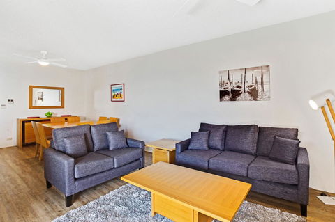 Victoria Parade, Kiah, Unit 10, 53 - Stayed 3