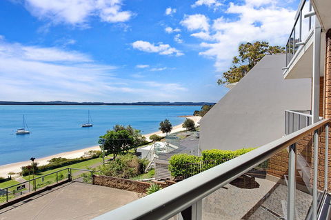 Victoria Parade, Kiah, Unit 10, 53 - Stayed 13