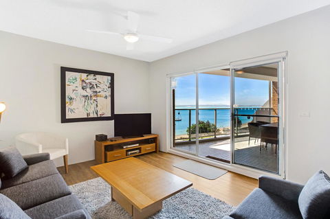 Victoria Parade, Kiah, Unit 10, 53 - Stayed 1