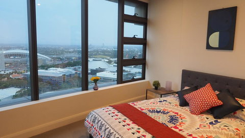 SkyGarden Sydney Olympic Park 3 & 4 Bedroom City View - Stayed 28