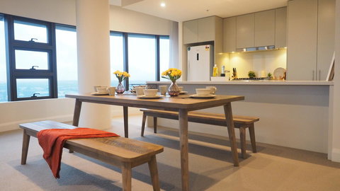 SkyGarden Sydney Olympic Park 3 & 4 Bedroom City View - Stayed 5