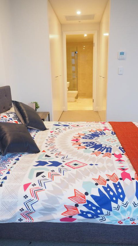 SkyGarden Sydney Olympic Park 3 & 4 Bedroom City View - Stayed 26