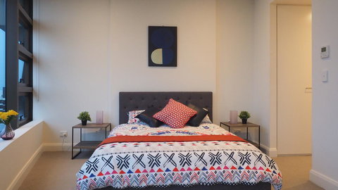 SkyGarden Sydney Olympic Park 3 & 4 Bedroom City View - Stayed 39