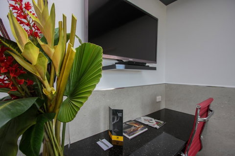 Honeysuckle Executive Apartments - Stayed 20