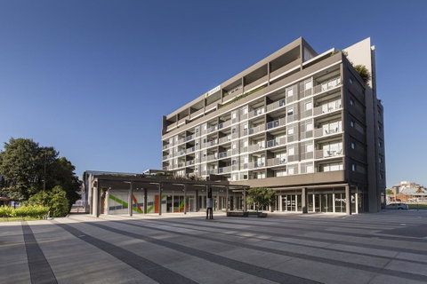 Honeysuckle Executive Apartments - Stayed 30