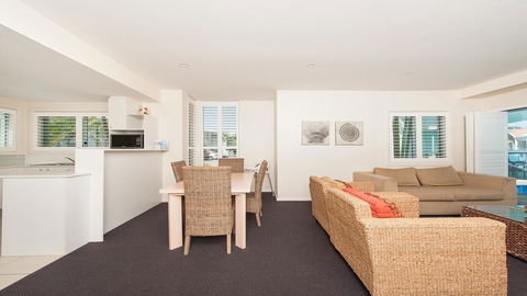Pacific Blue, Salamander Bay - Stayed 33