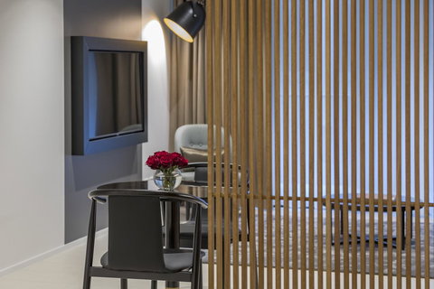 SKYE Suites Sydney - Stayed 28