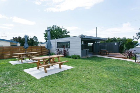 Crestview Tourist Park - Stays Accommodation 9