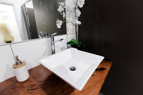 Mad Monkey Broadway - Stays Accommodation 15