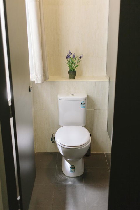 Mad Monkey Broadway - Stays Accommodation 32