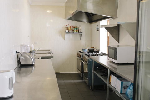 Mad Monkey Broadway - Stays Accommodation 18