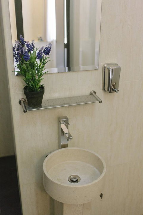 Mad Monkey Broadway - Stays Accommodation 33