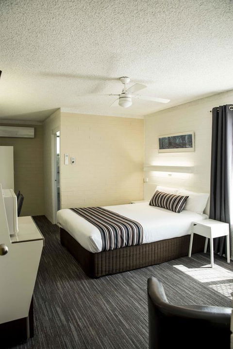 Coastal Bay Motel - Stayed 35