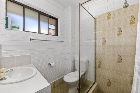 Coastal Bay Motel - Stayed 10