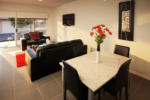 Charlestown Executive Apartments - Stayed 24