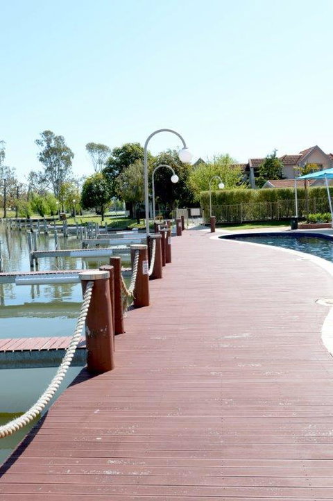 Yarrawonga Waterfront Apartments - Stayed 2