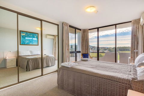 Pacific Towers Beach Resort - Stayed 38