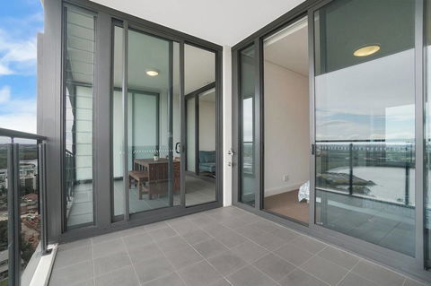 Cozy Apartment With Water View Plus Winter Garden - Stayed 5