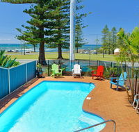 Beach House Holiday Apartments - Stays Accommodation