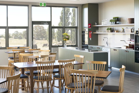 Abode Murrumbateman - Stays Accommodation 3