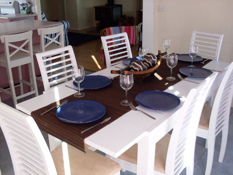 Bush & Bay Cottage - Stayed 12