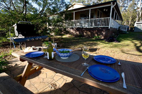 Bush & Bay Cottage - Stayed 16