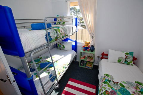 Bush & Bay Cottage - Stayed 21
