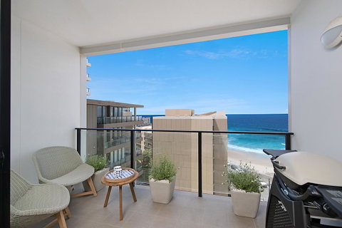 Arena Luxury Beachfront Apartment - Stayed 14