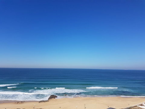 Arena Luxury Beachfront Apartment - Stayed 5
