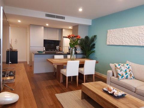 Arena Luxury Beachfront Apartment - Stayed 39