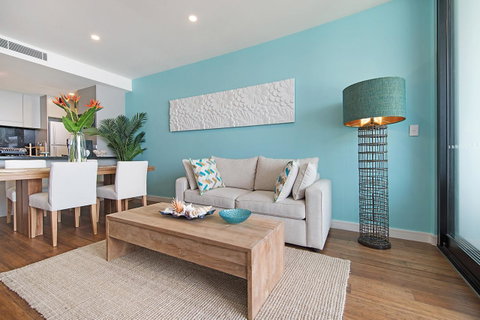Arena Luxury Beachfront Apartment - Stayed 37