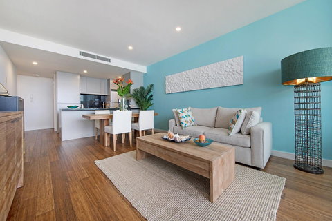 Arena Luxury Beachfront Apartment - Stayed 41