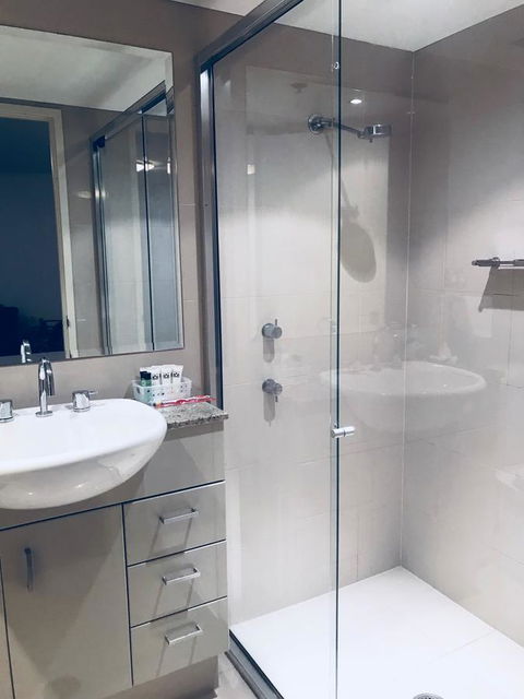Bondi Junction Apartments - Stayed 17