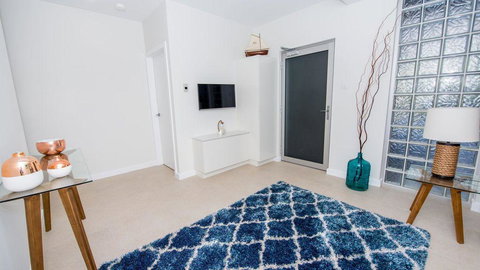 SUNSET@CORLETTE - Stayed 15