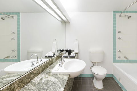 Holiday Inn Parramatta, An IHG Hotel - Stays Accommodation 7
