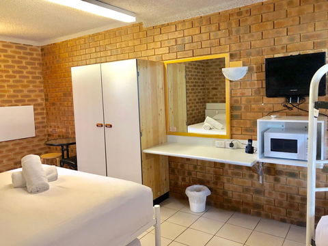 Marco Polo Motor Inn Sydney - Stays Accommodation 15
