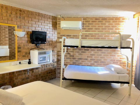 Marco Polo Motor Inn Sydney - Stays Accommodation 17