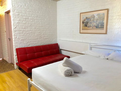 Marco Polo Motor Inn Sydney - Stays Accommodation 3
