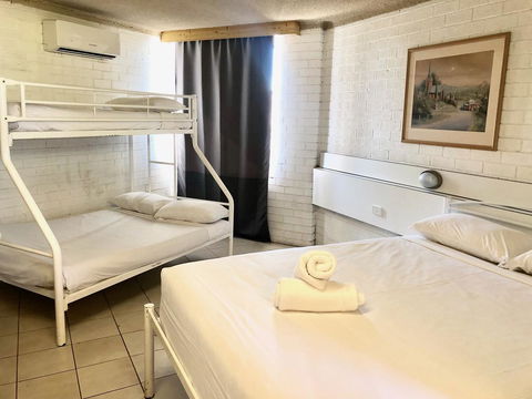 Marco Polo Motor Inn Sydney - Stays Accommodation 9